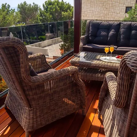 Jasmina Вилла *