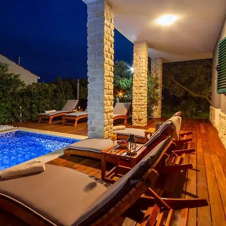 Jasmina Villa Stanici