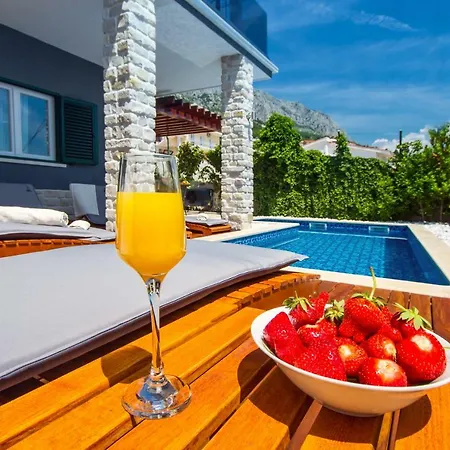 Jasmina Villa